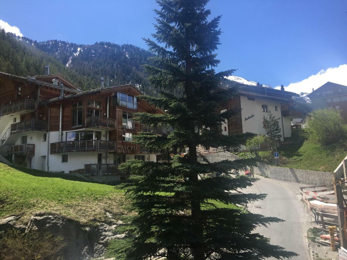 Apartamento Haus Colmar Zermatt Exterior foto